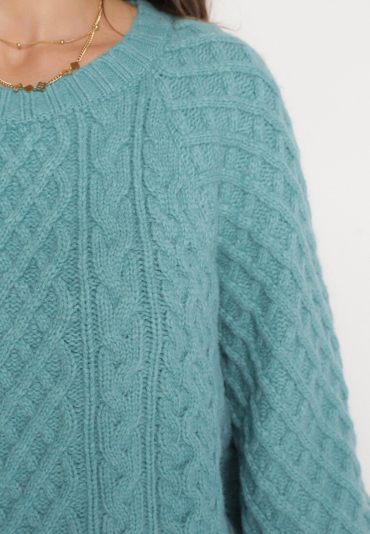 Zielony Sweter o Wydłużonym Fasonie z Modnym Splotem Ahexa