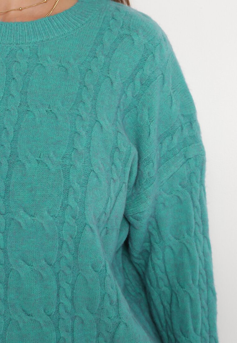 Zielony Sweter Ozdobiony Klasycznym Splotem Lacemisa