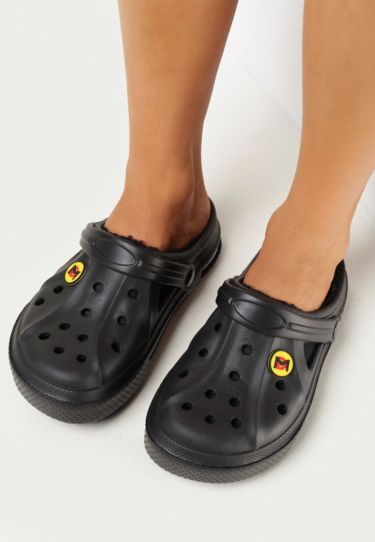 Fekete Papucs