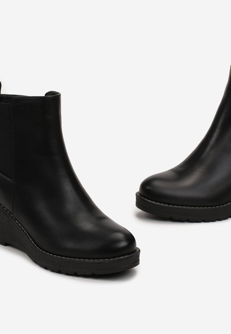 Botine Negre