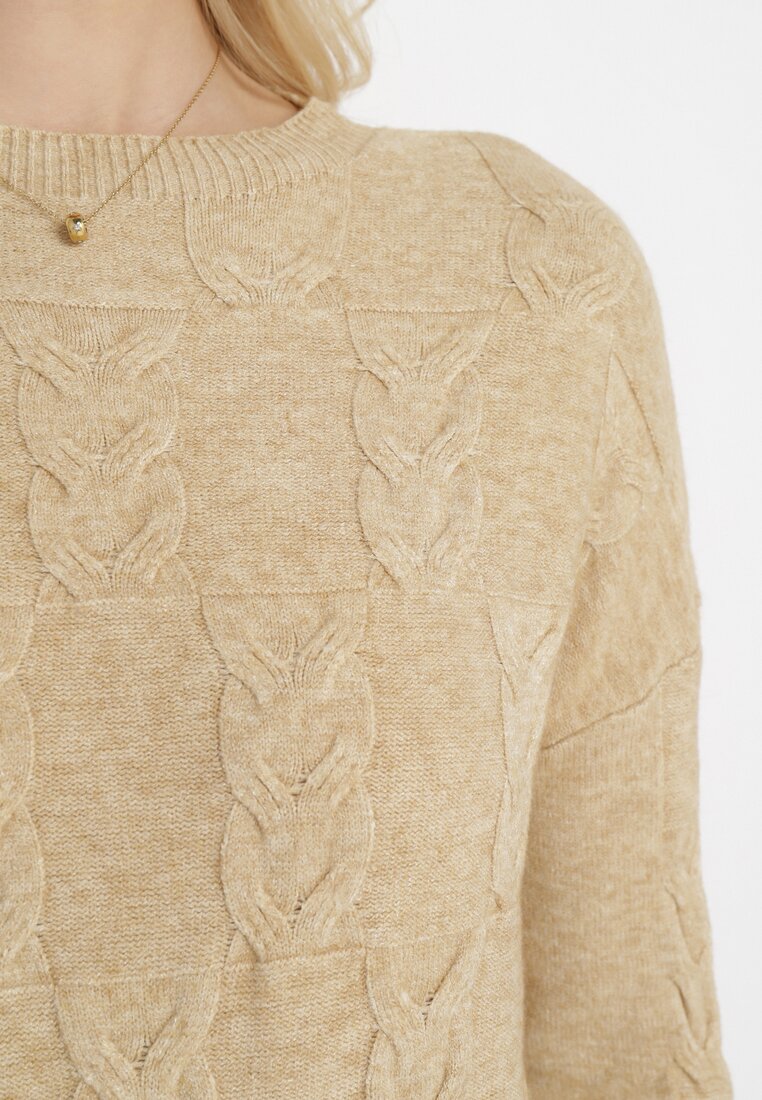 Beżowy Sweter o Warkoczowym Splocie z Okrągłym Dekoltem Selinera