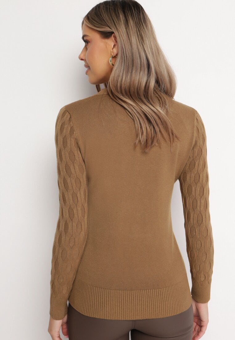 Brązowy Klasyczny Sweter z Tłoczonym Zdobieniem Nainea