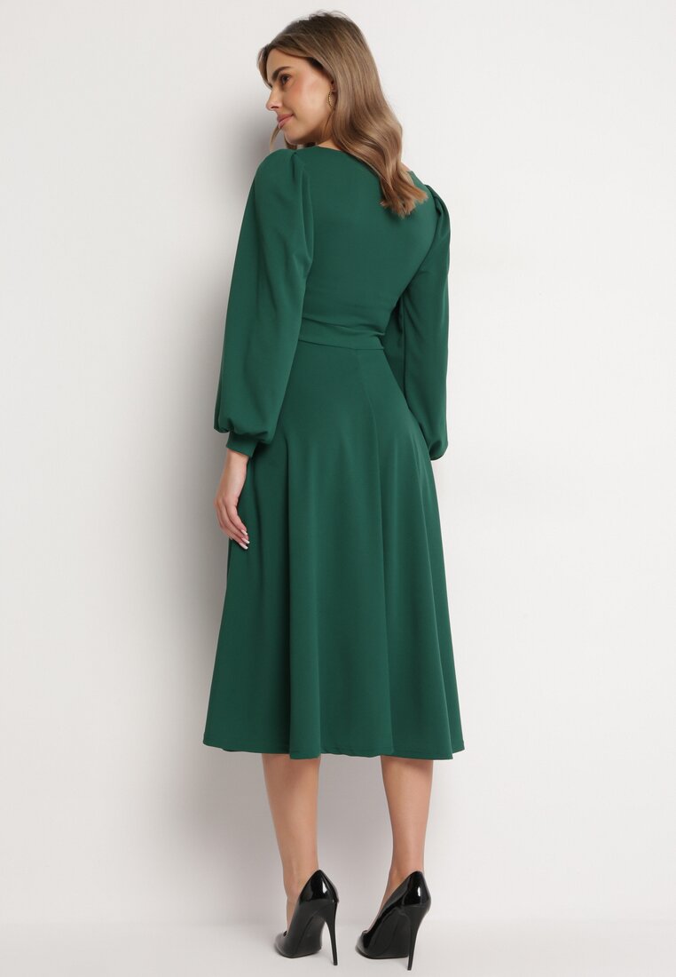 Zielona Rozkloszowana Midi Sukienka z Eleganckimi Luźnymi Rękawami Samriddhi