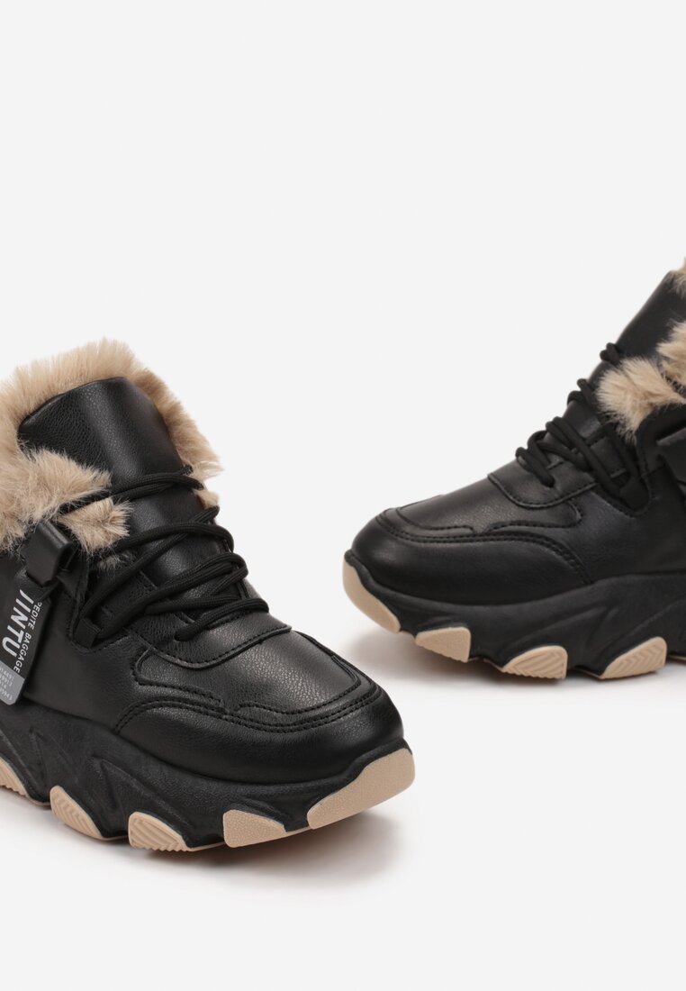 Czarne Ocieplane Sznurowane Sneakersy na Grubej Podeszwie z Ozdobnym Futerkiem Visha