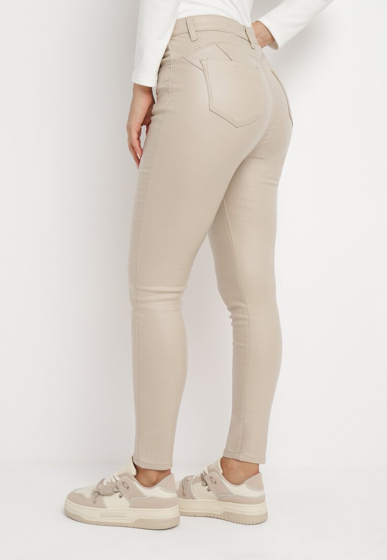Beżowe Spodnie Skinny z Ekoskóry o Fasonie Push Up Nanseni