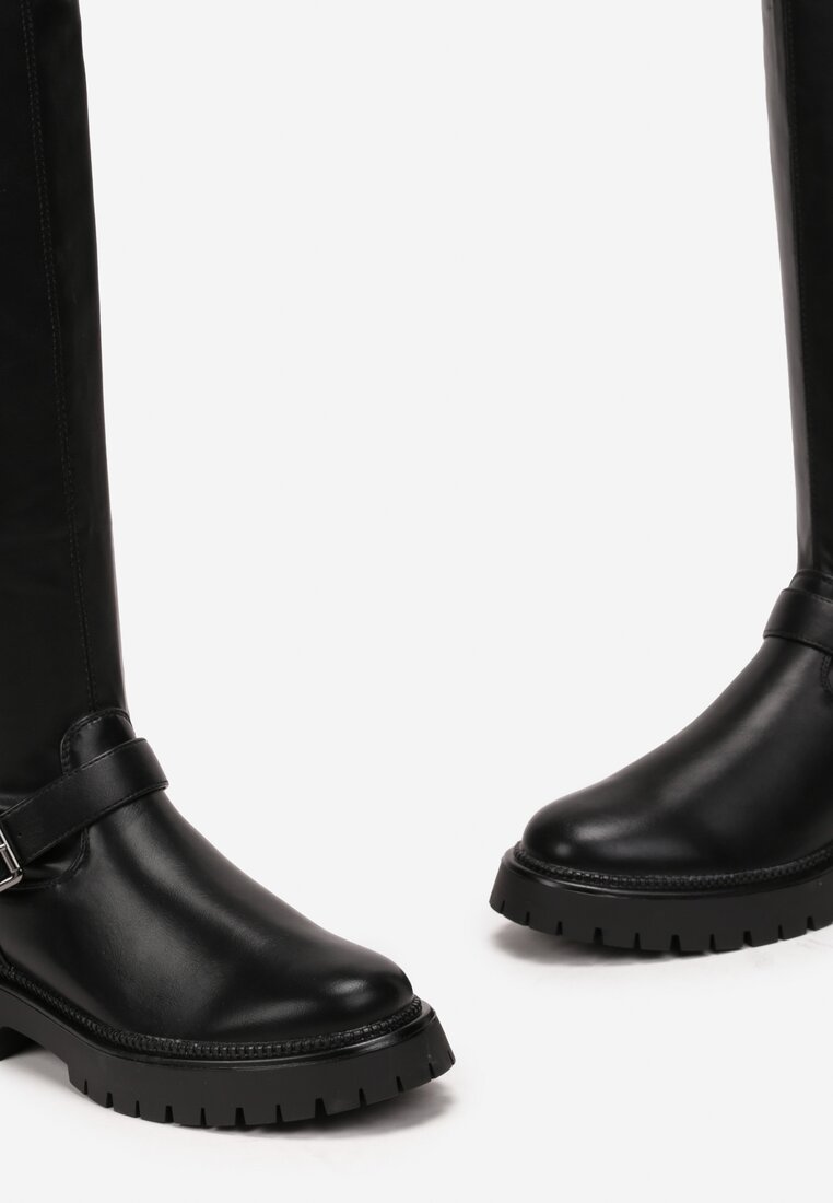 Fekete Lapossarkú csizma