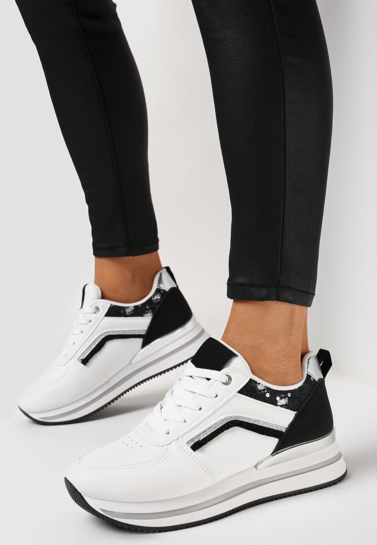 Biało-Czarne Sznurowane Sneakersy na Płaskiej Podeszwie Zdobione Brokatem Gerine