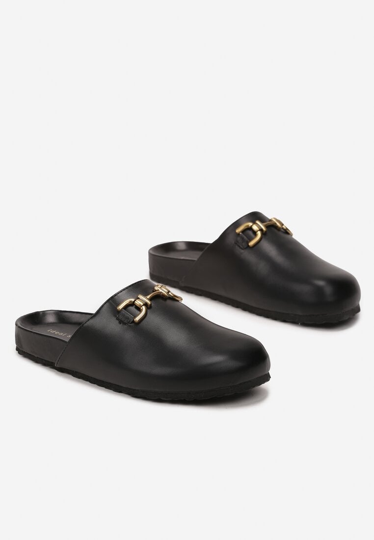 Fekete Papucs