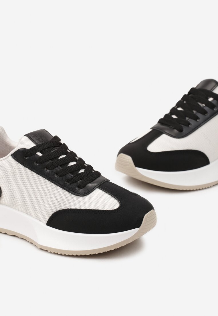 Biało-Czarne Sznurowane Sneakersy z Ozdobnymi Przeszyciami na Grubej Podeszwie Celula