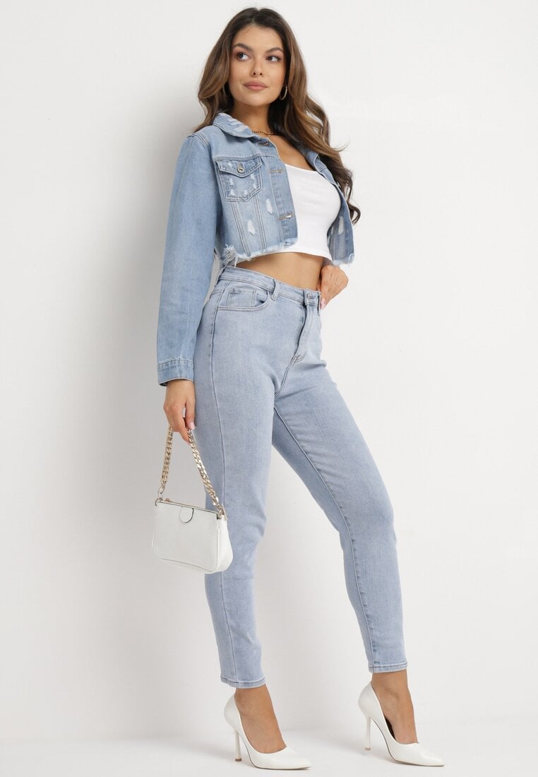 Niebieskie Jeansy Mom Fit z Regularną Talią i Zwężanymi Nogawkami Zeliti