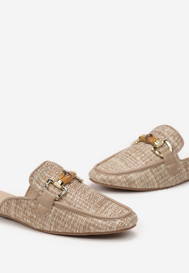 Bézs Papucs