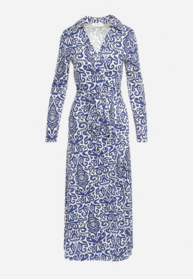 Niebiesko-Biała Maxi Sukienka Taliowana Kopertowa z Materiałowym Paskiem Ailrin