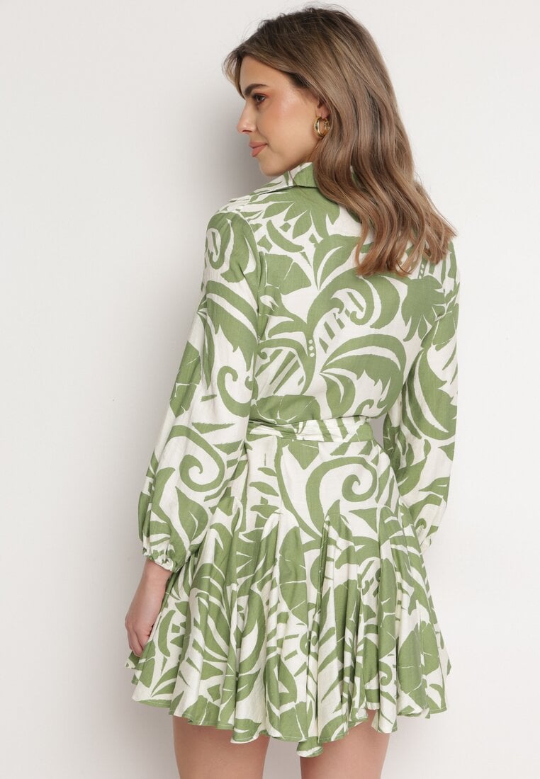 Zielona Rozkloszowana Sukienka Mini z Paskiem Zdobiona Abstrakcyjnym Wzorem Frelia