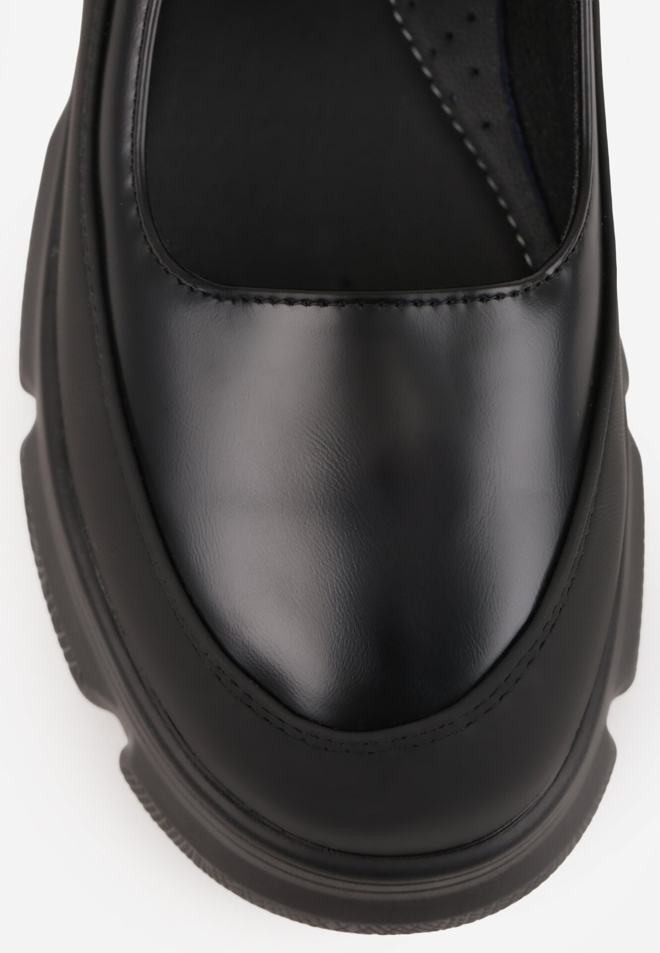 Czarne Półbuty na Grubej Podeszwie z Ozdobnym Zapięciem na Rzep Larori