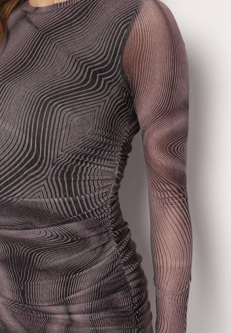 Czarno-Beżowa Dopasowana Sukienka Maxi z Przeźroczystego Materiału z Wycięciem Polria