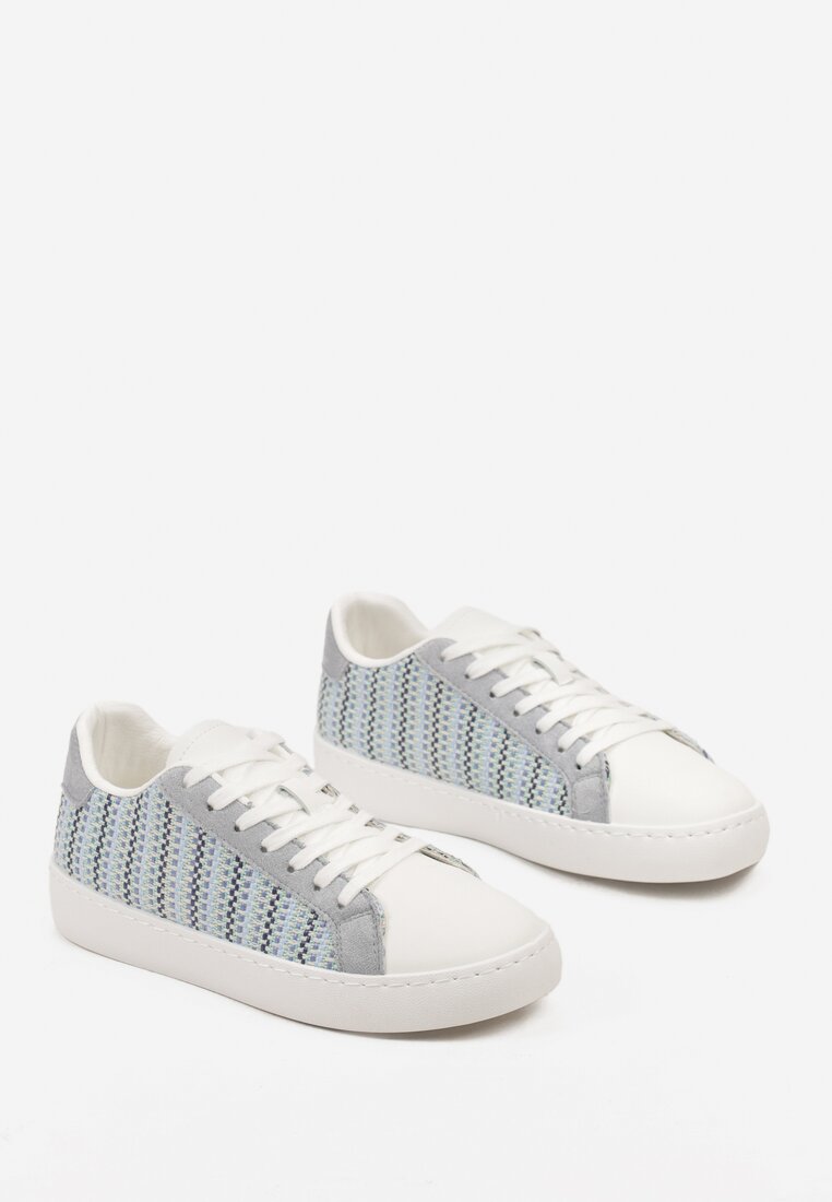 Biało-Niebieskie Sneakersy z Ekoskóry ze Sznurowaniem i Wstawką w Kratę Fibrusa