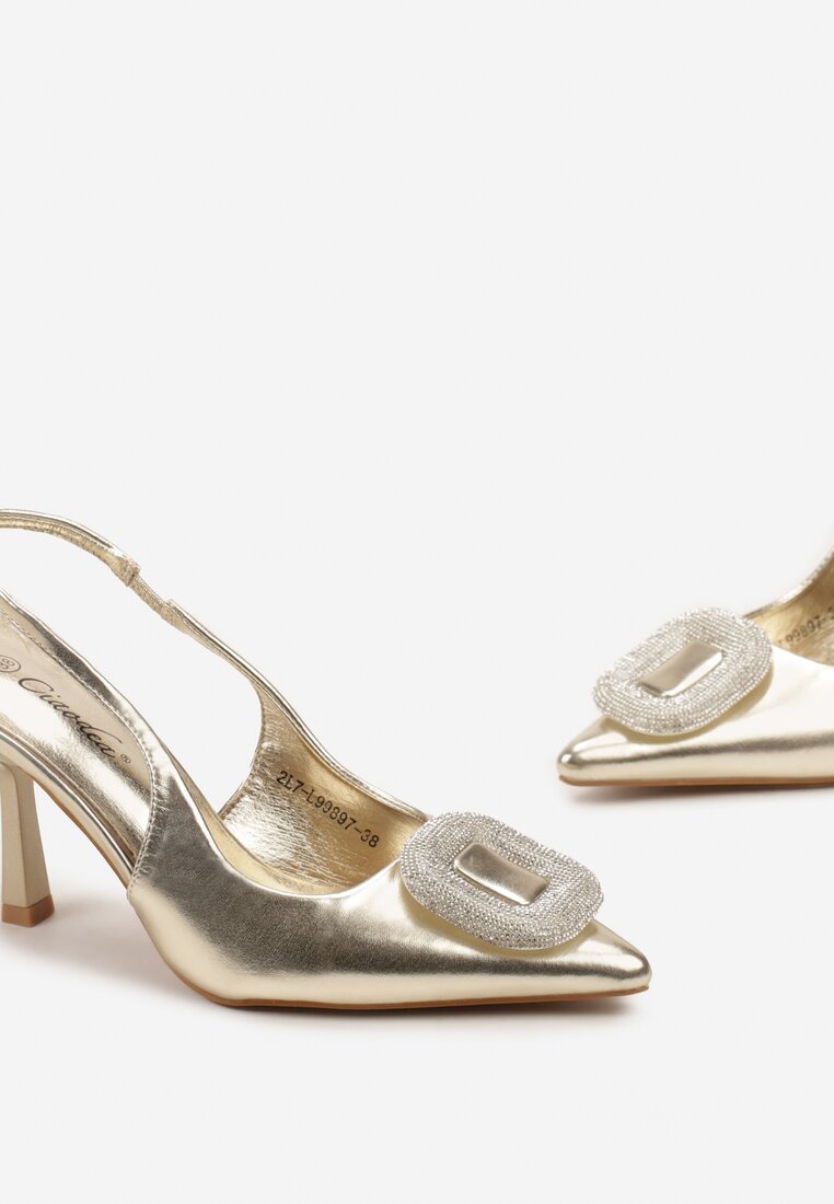 Złote Wsuwane Sandały na Szpilce z Biżuteryjną Klamrą na Nosku w Szpic Honea