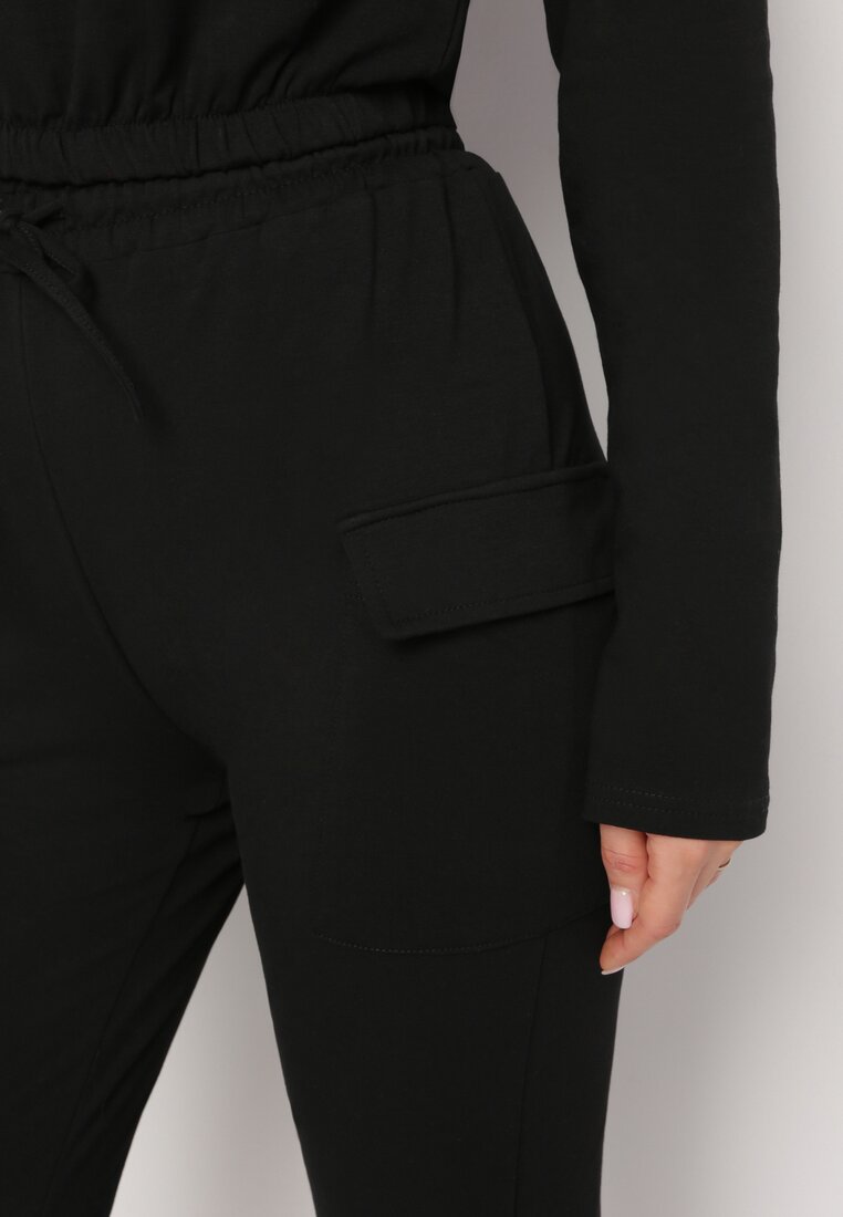 Czarny Komplet Dresowy Krótka Bluza i Spodnie Joggery Raomira