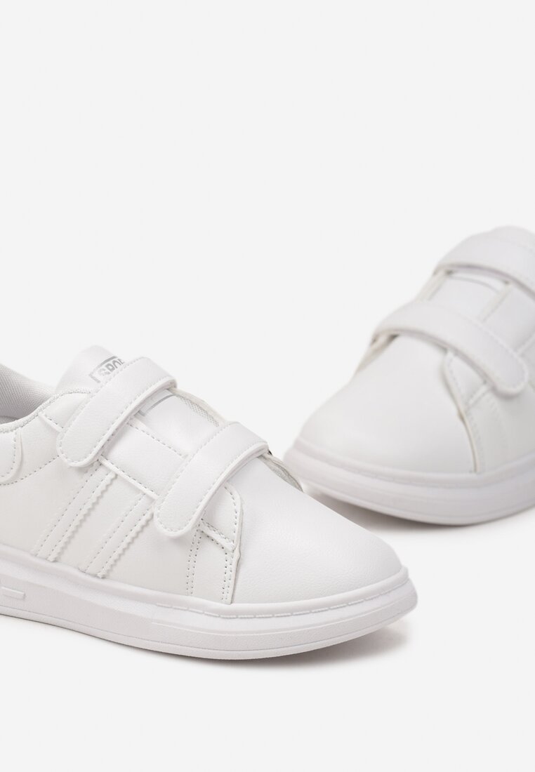 Białe Buty Sportowe na Rzepy na Płaskiej Podeszwie Zdobione Przeszyciami Tailli
