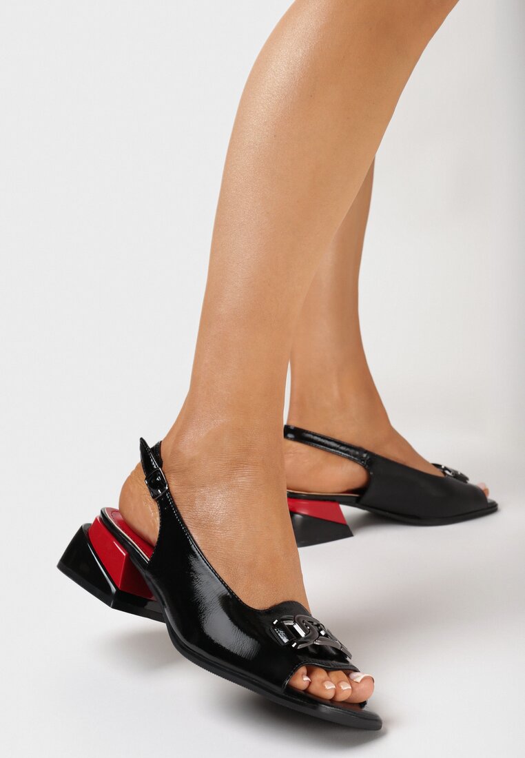 Czarno-Czerwone Sandały na Ozdobnym Słupku z Klamerką i Noskiem Peep Toe Laseria