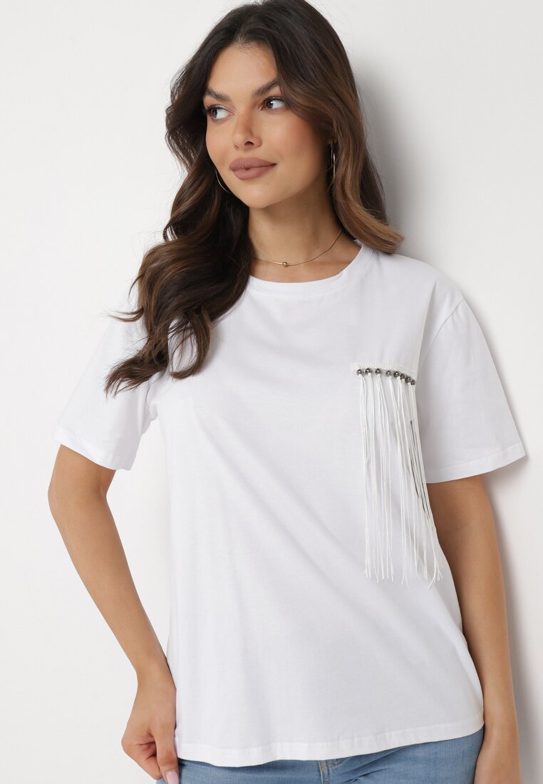 Biały T-shirt Ozdobiony Krótkimi Frędzlami i Koralikami Ralleni
