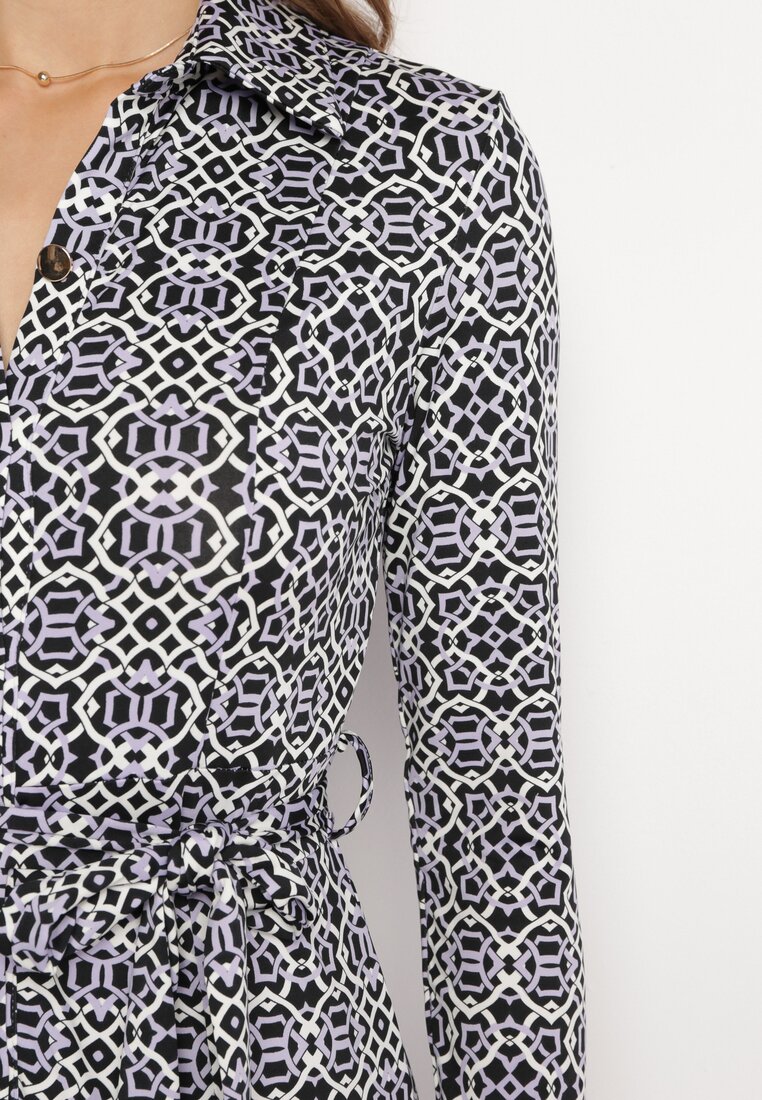 Biało-Fioletowa Taliowana Sukienka Maxi z Materiałowym Paskiem w Geometryczny Print Filint