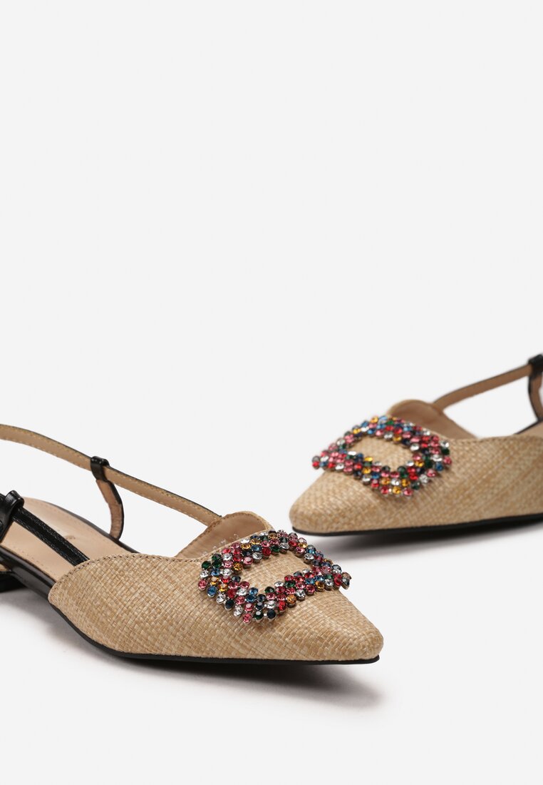 Beżowe Płaskie Sandały z Klamerką Ozdobioną Kryształkami Aranvil