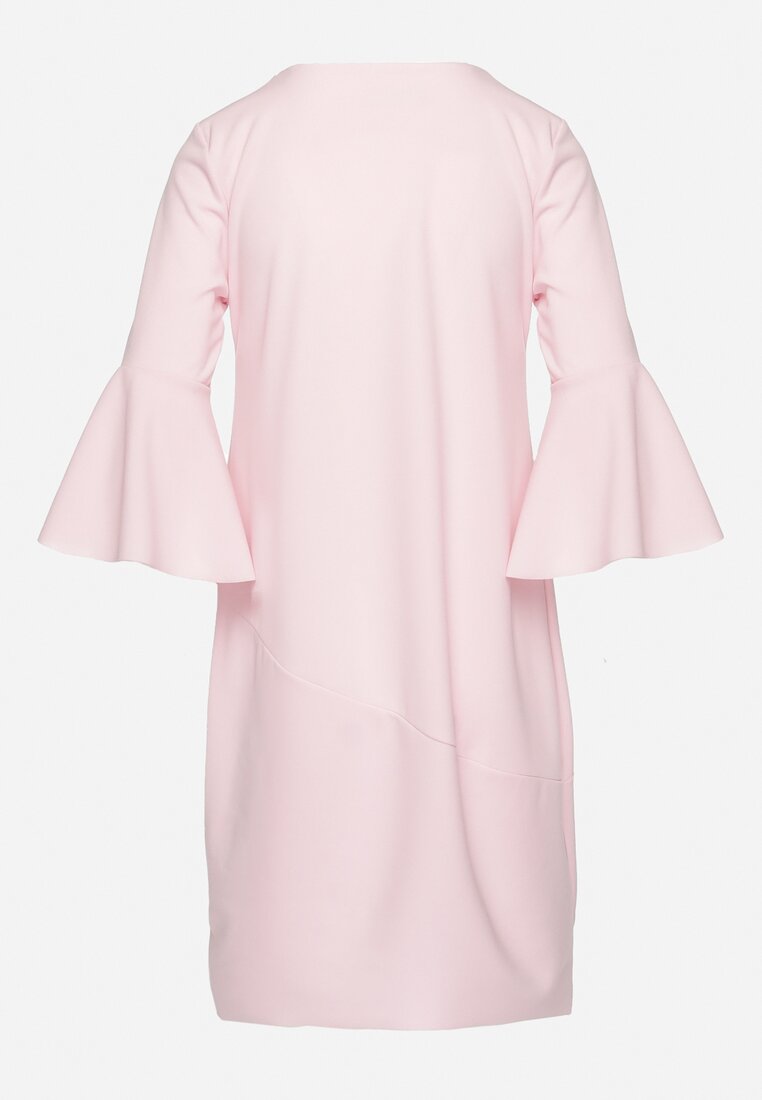 Różowa Sukienka Pudełkowa Midi z Luźnymi Rękawami i Łańcuszkiem z Ozdobnymi Kamieniami Bancara