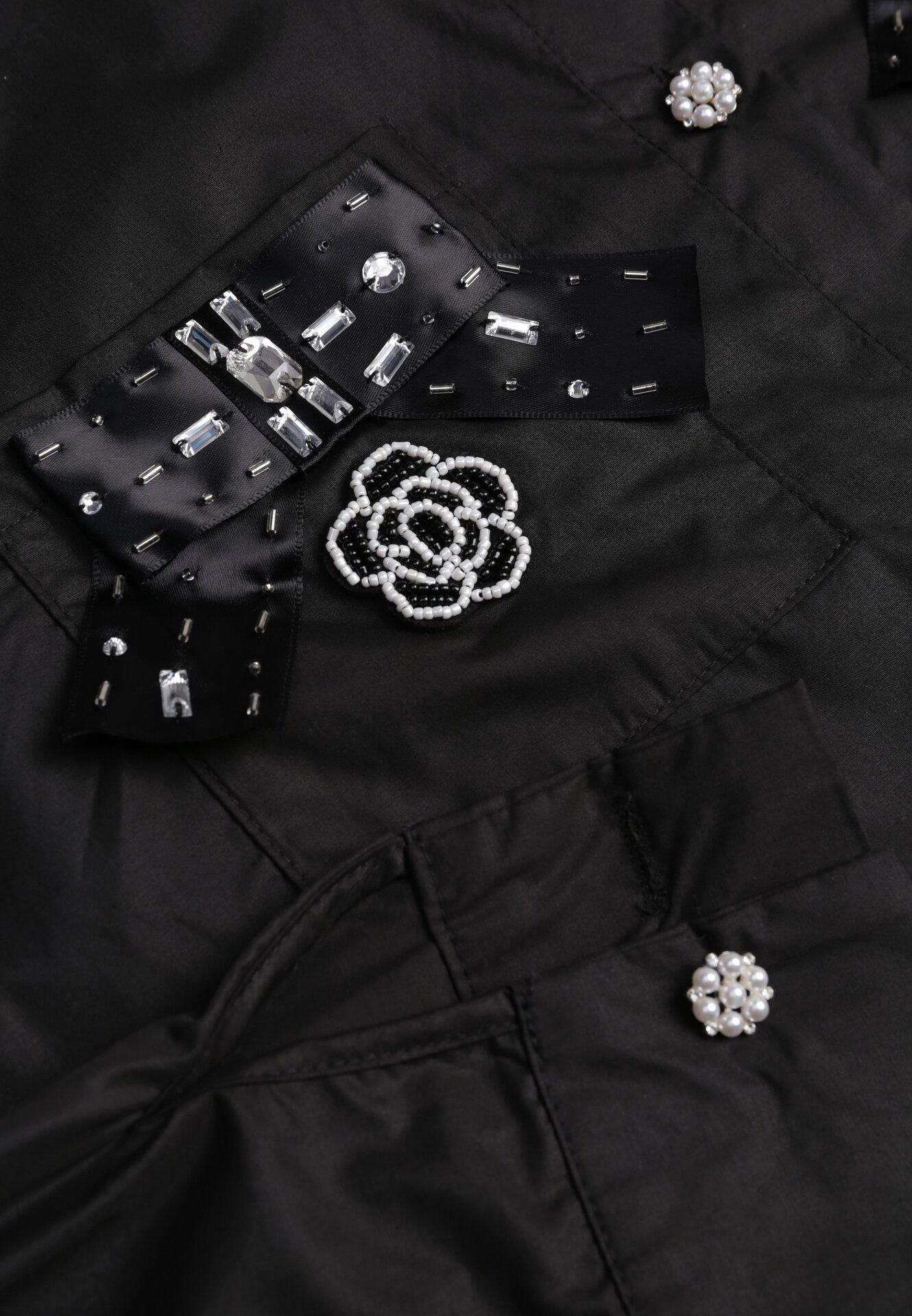 Czarna Koszula na Biżuteryjne Guziki ze Zdobionymi Kieszeniami Nerlla