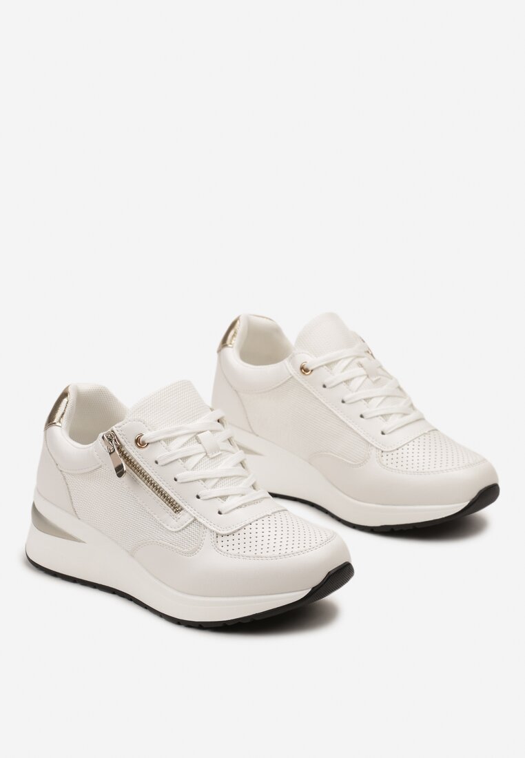 Białe Sneakersy na Koturnie z Suwakiem i Metalicznymi Wstawkami Xeniria