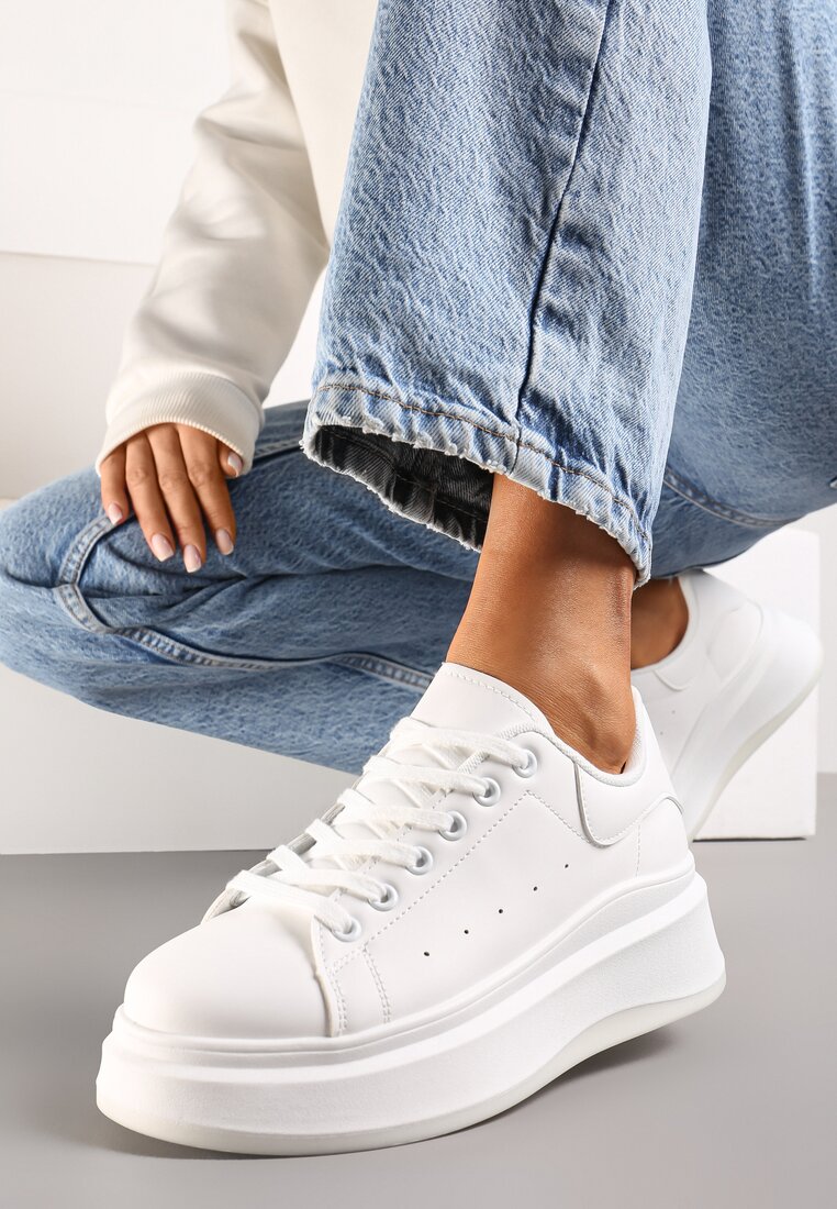 Białe Sneakersy z Ekoskóry na Platformie ze Sznurowaniem Telretia