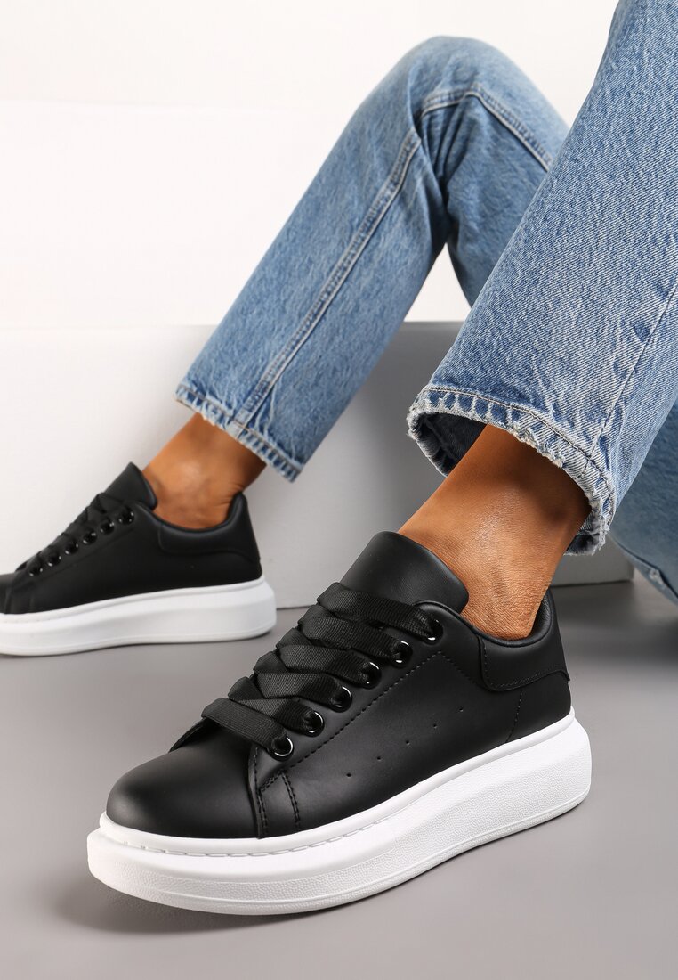 Czarne Sneakersy na Grubej Podeszwie z Okrągłym Noskiem Naubrey