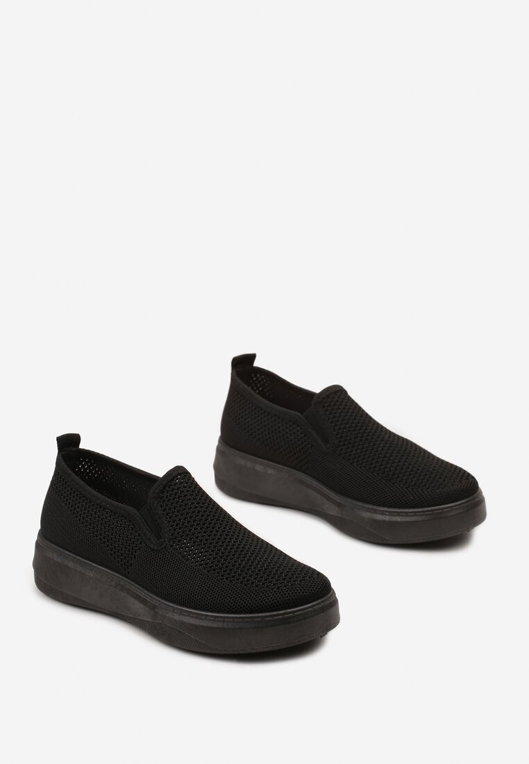 Czarne Wsuwane Tenisówki na Niskiej Platformie z Elastyczną Cholewką Triona