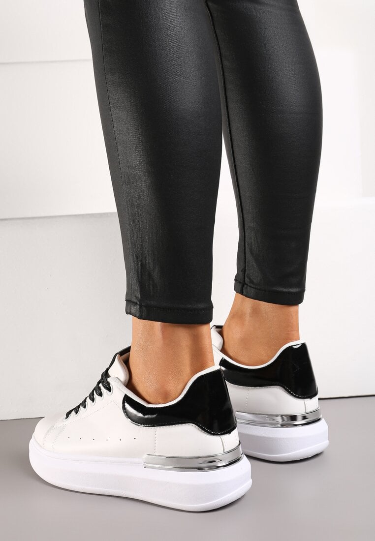 Biało-Czarne Sneakersy na Platformie z Metaliczną Wstawką i Brokatowymi Sznurówkami Wuriana