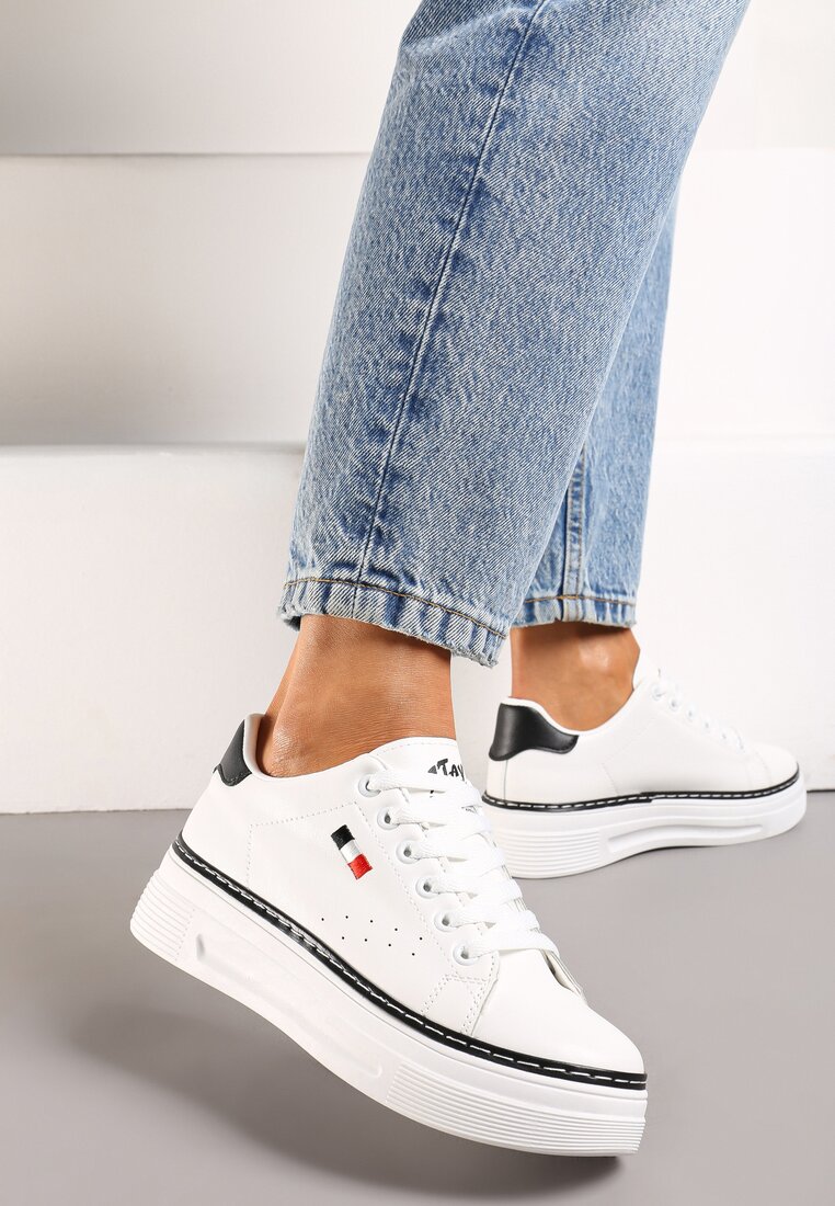 Biało-Czarne Sneakersy na Platformie z Klasycznym Sznurowaniem i Kontrastową Lamówką Airuqa