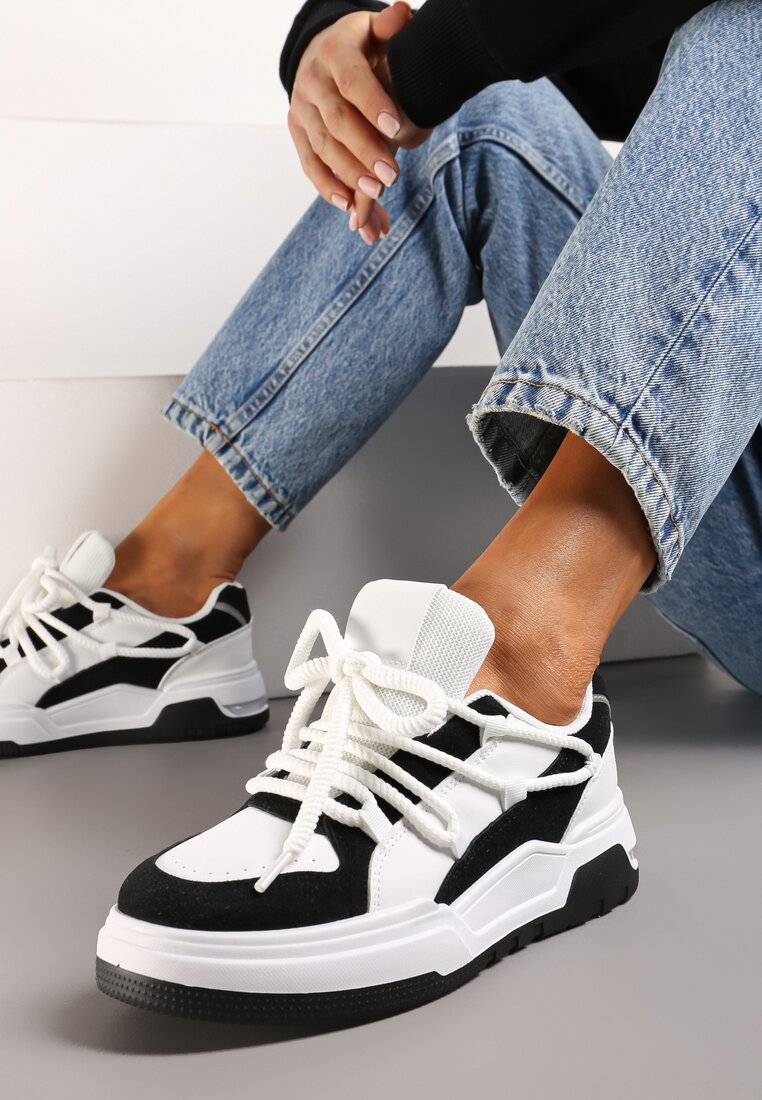 Biało-Czarne Sneakersy z Ozdobnym Sznurowaniem Sirixa