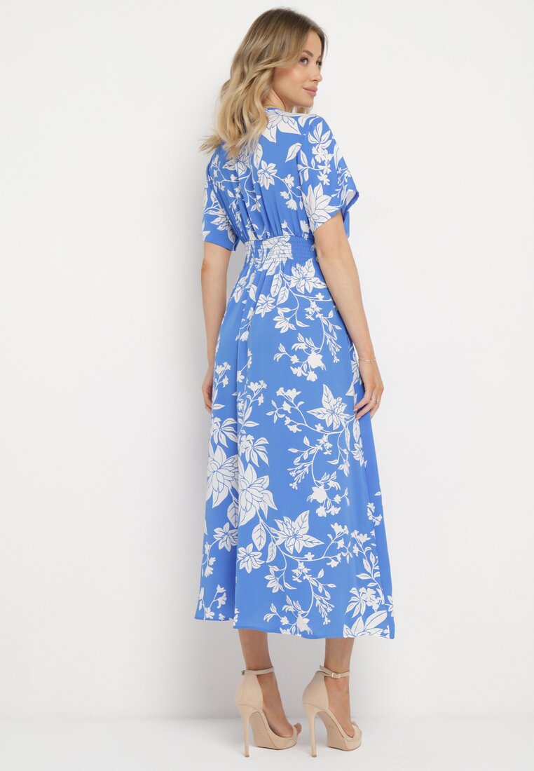 Niebieska Sukienka Długa z Kopertową Górą w Kwiatowy Print Solmare