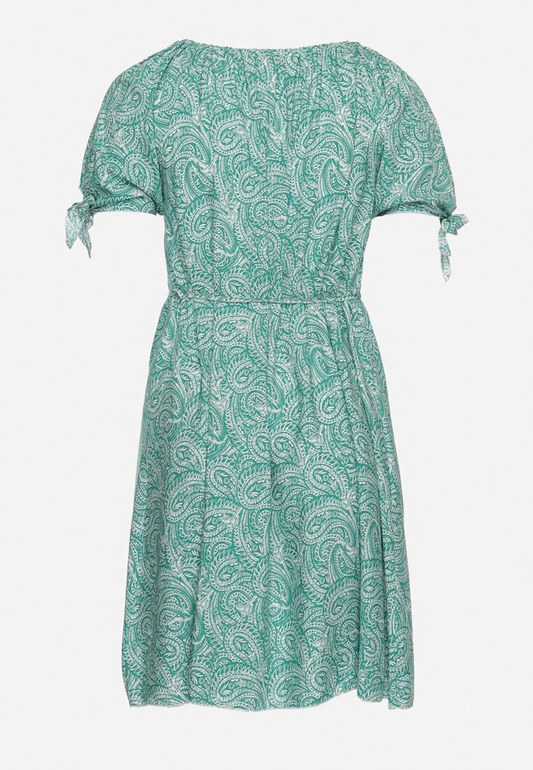 Zielona Sukienka Bawełniana z Hiszpańskim Dekoltem Ozdobiona Wzorem Paisley Zariatia