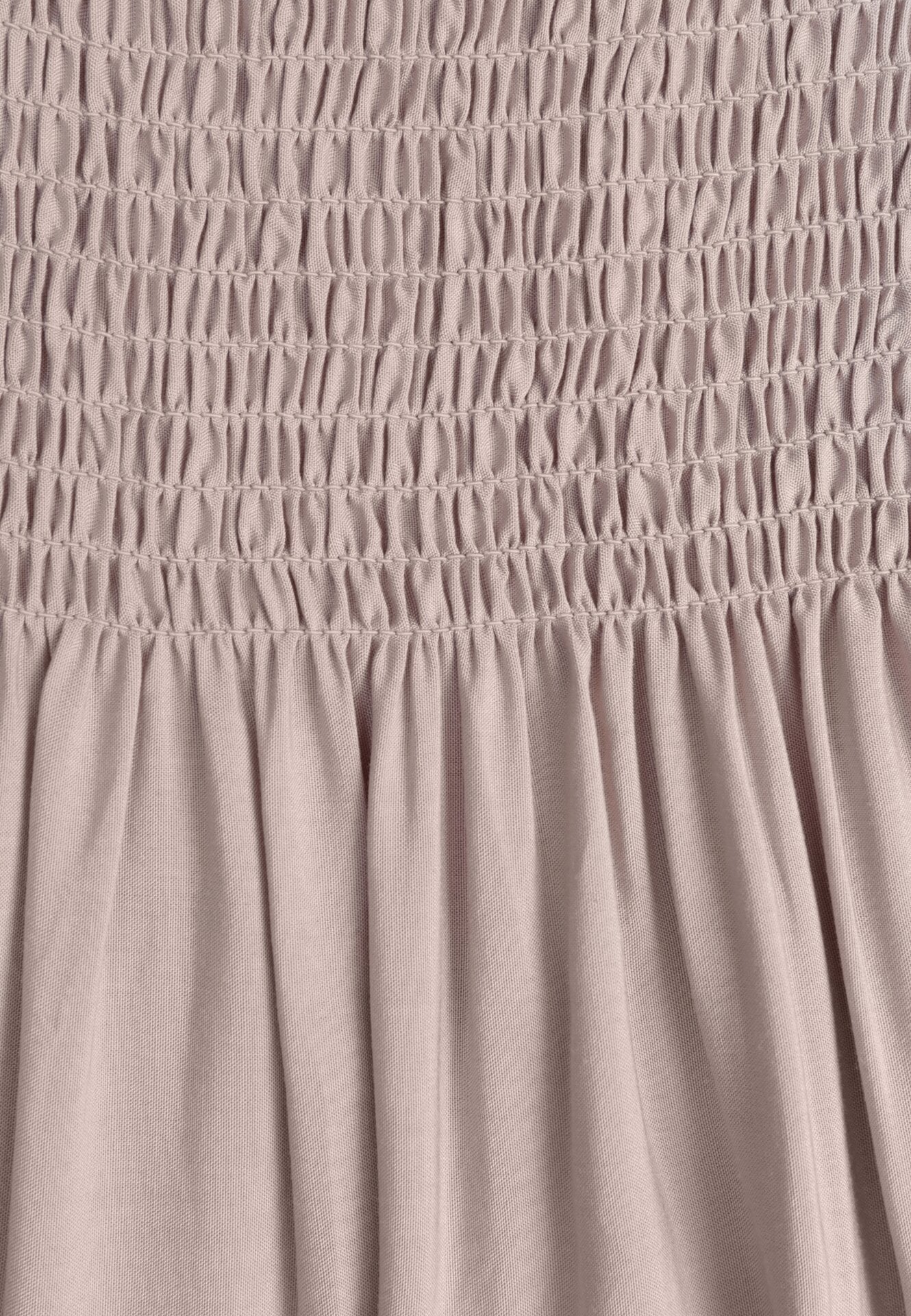 Jasnobeżowa Bawełniana Sukienka z Hiszpańskim Dekoltem z Szerokimi Falbanami na Dole Bliria