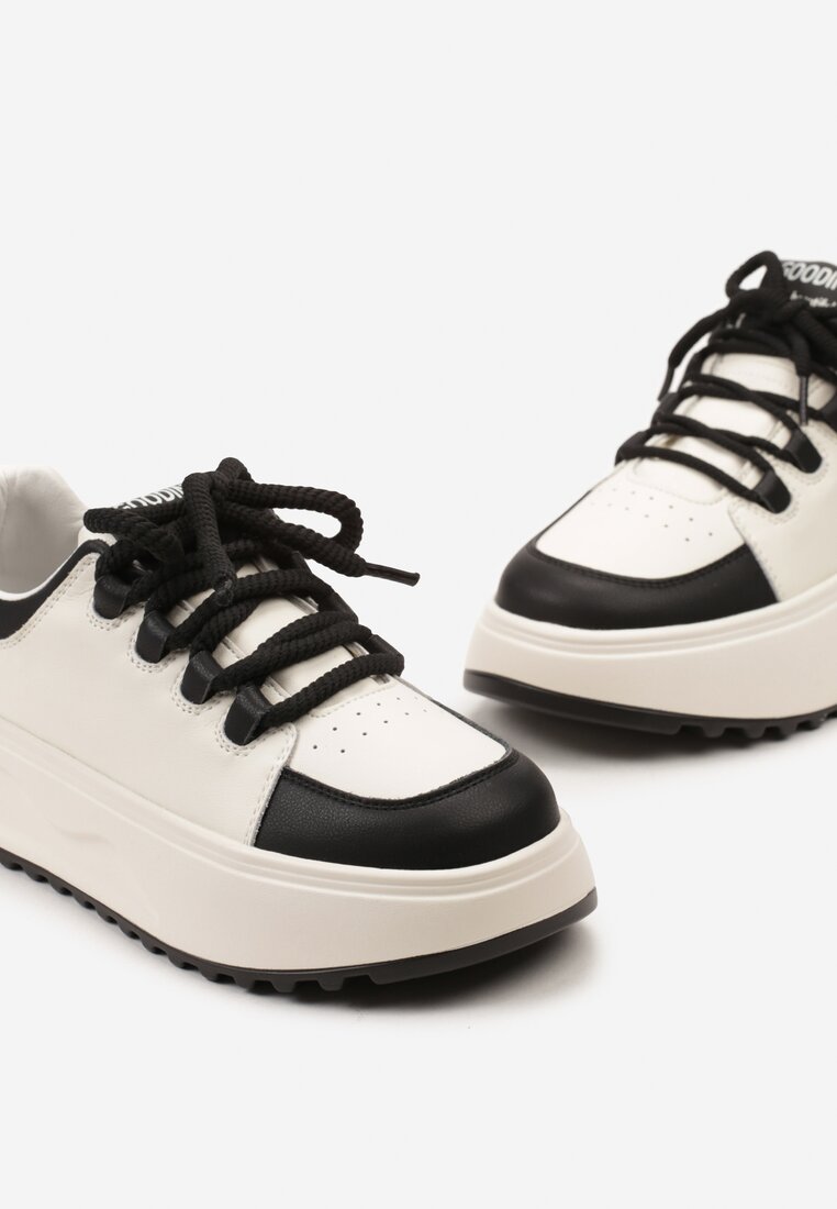 Biało-Czarne Skórzane Sneakersy na Platformie z Szerokim Sznurowaniem Wicca