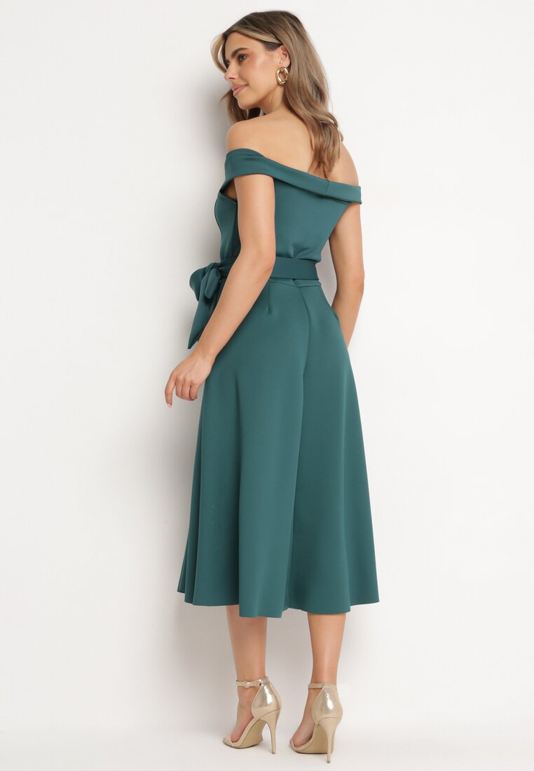 Zielona Elegancka Sukienka o Fasonie Hiszpanki z Materiałowym Paskiem Xaelia