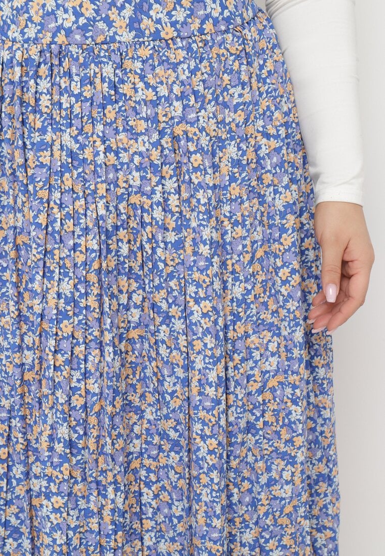 Niebieska Rozkloszowana Spódnica z Gumką w Pasie Ozdobiona Plisami i Wzorem w Kwiaty Starlena