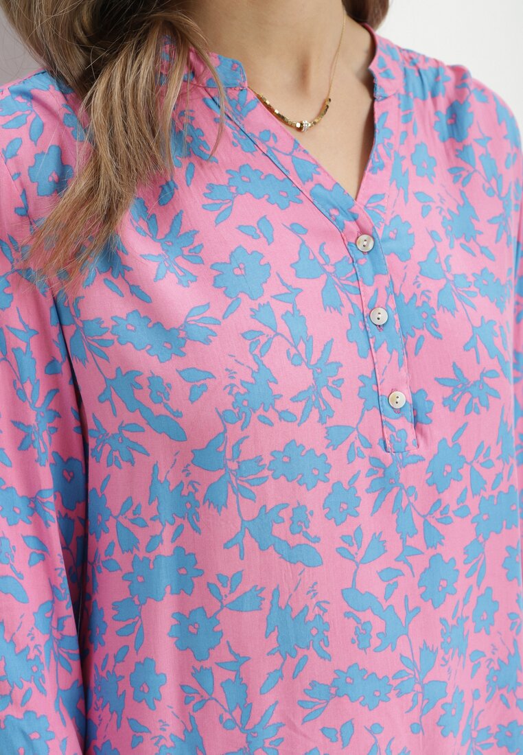 Różowo-Niebieska Bluzka w Kwiatowy Wzór o Koszulowym Fasonie z Podpinanymi Rękawami Ortolana