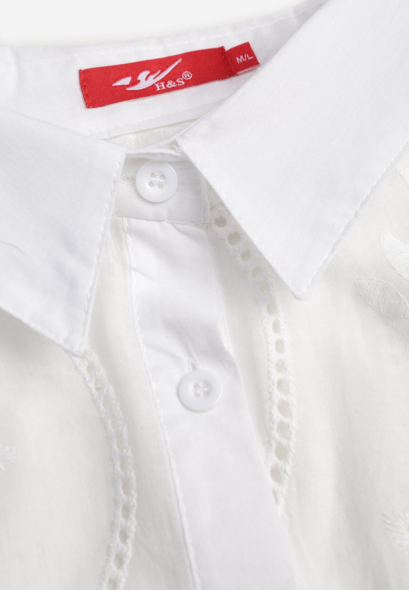 Biała Klasyczna Koszula z Haftowanej Tkaniny Zapinana na Guziki i Regulowanym Rękawem Cavonella