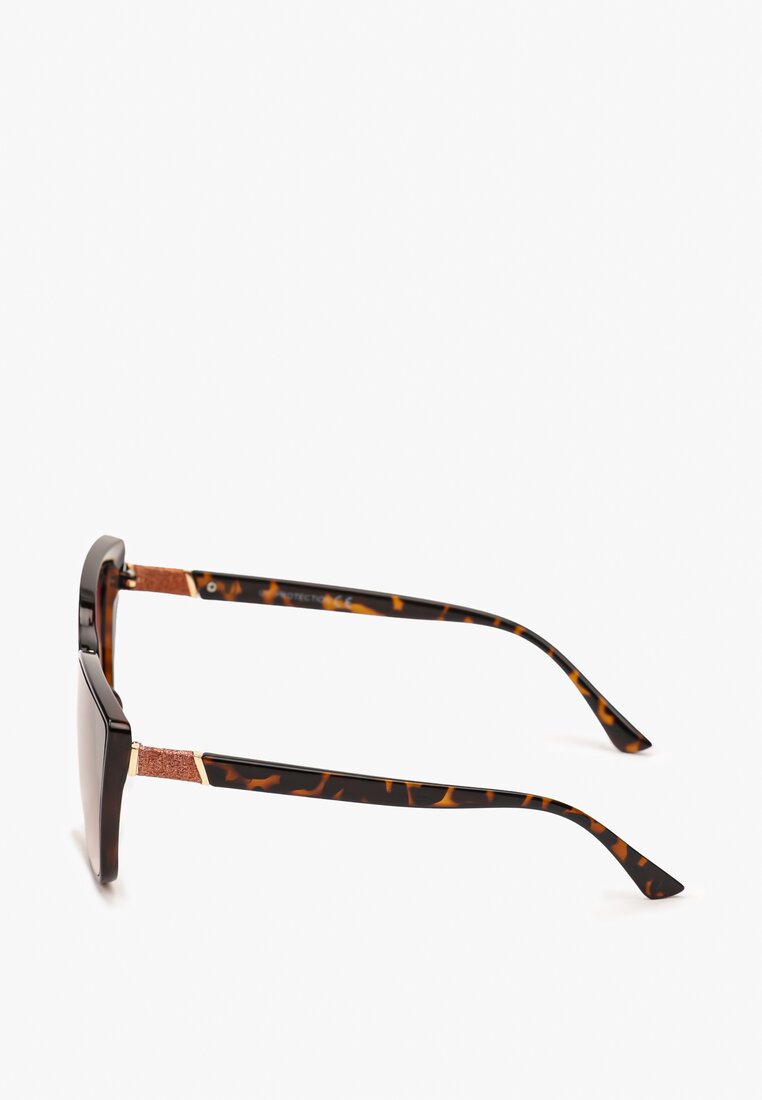 Ciemnobrązowe Eleganckie Okulary Przeciwsłoneczne Kocie Oko z Metalicznym Mostkiem Stuccaria