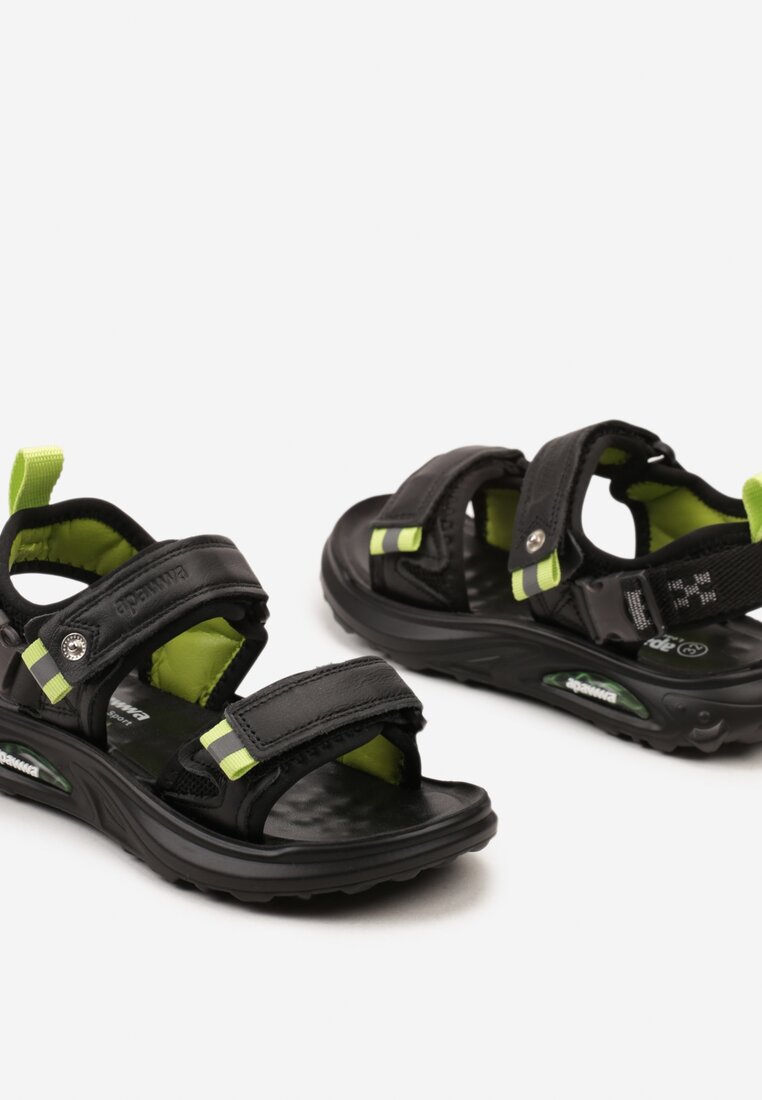 Czarno-Zielone Płaskie Skórzane Sandały na Rzep z Ozdobnym Zatrzaskiem i Skórzaną Wkładką Grinesa