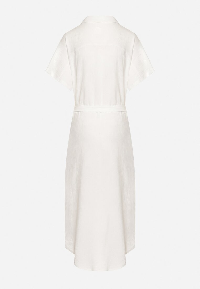Biała Sukienka Wiskozowa o Luźnym Koszulowym Kroju Wiązana w Talii Rionella