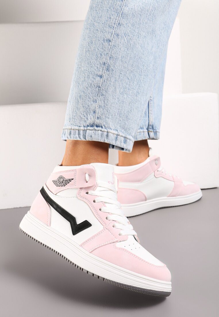 Biało-Różowe Płaskie Sneakersy za Kostkę z Ozdobnymi Przeszyciami Moonwera