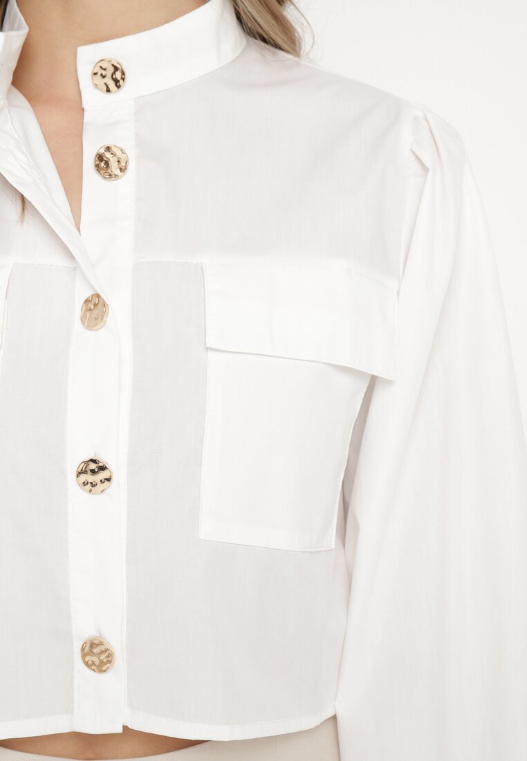 Biała Koszula o Skróconym Fasonie z Ozdobnymi Guzikami Dromelia