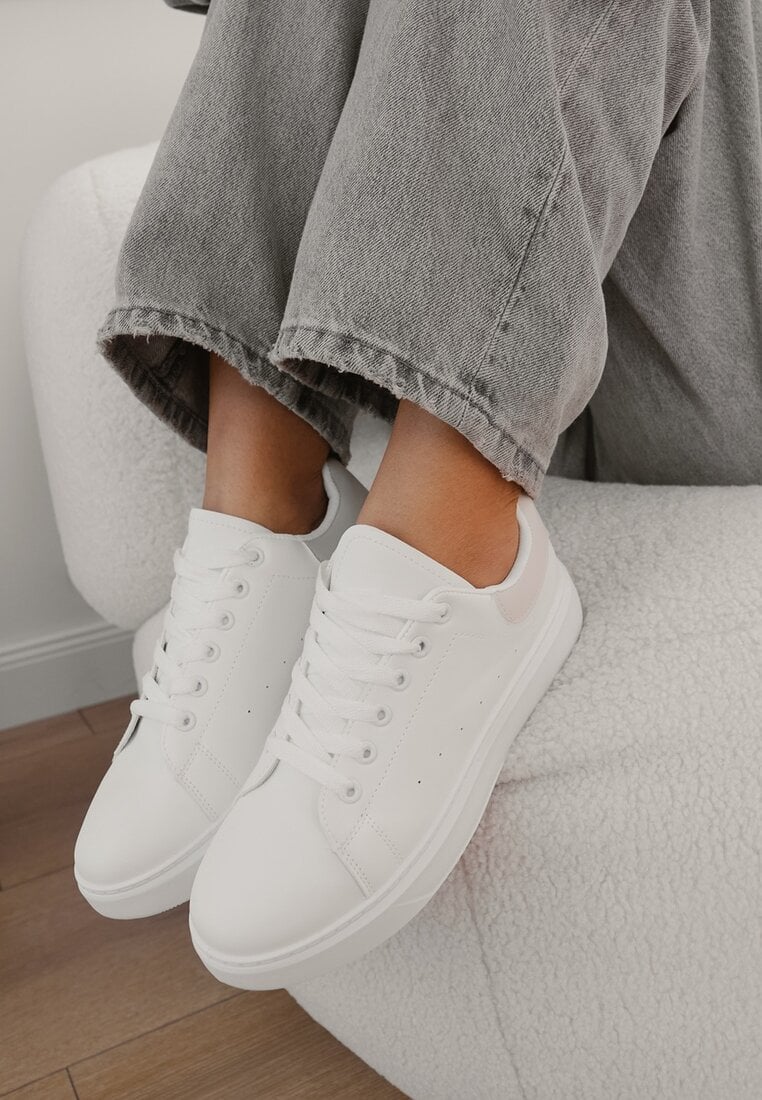 Biało-Beżowe Klasyczne Sznurowane Sneakersy na Grubej Podeszwie Tiadorae